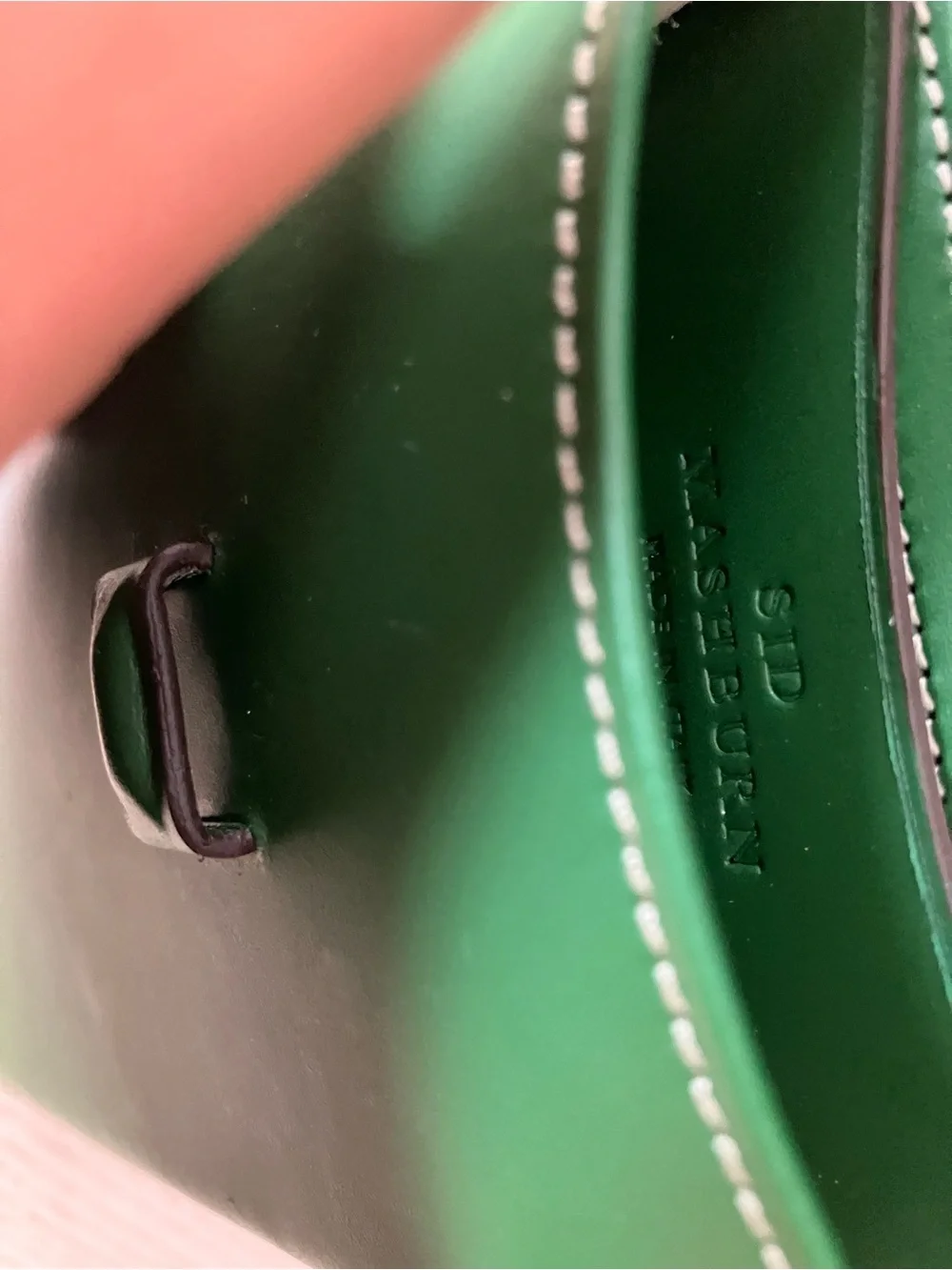 Sid Mashburn Green Leather Crossbody Phone Bag | Modern - Quiet Luxury